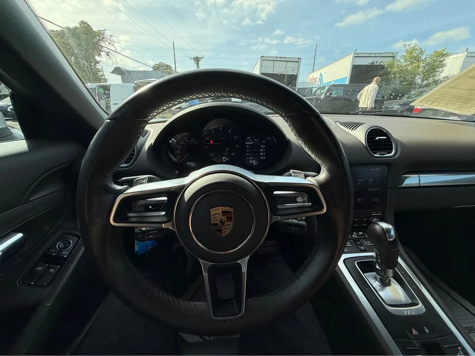 2017 Porsche 718 Boxster - Image 7 of 11