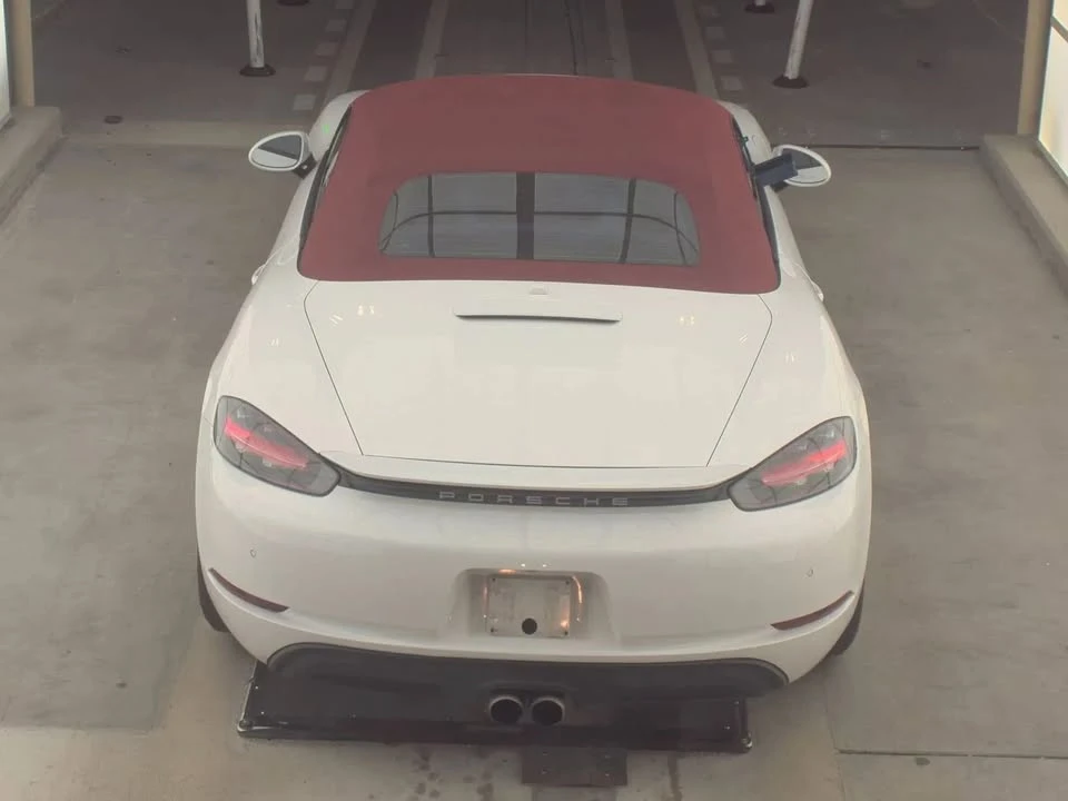 2017 Porsche 718 Boxster - Image 10 of 12
