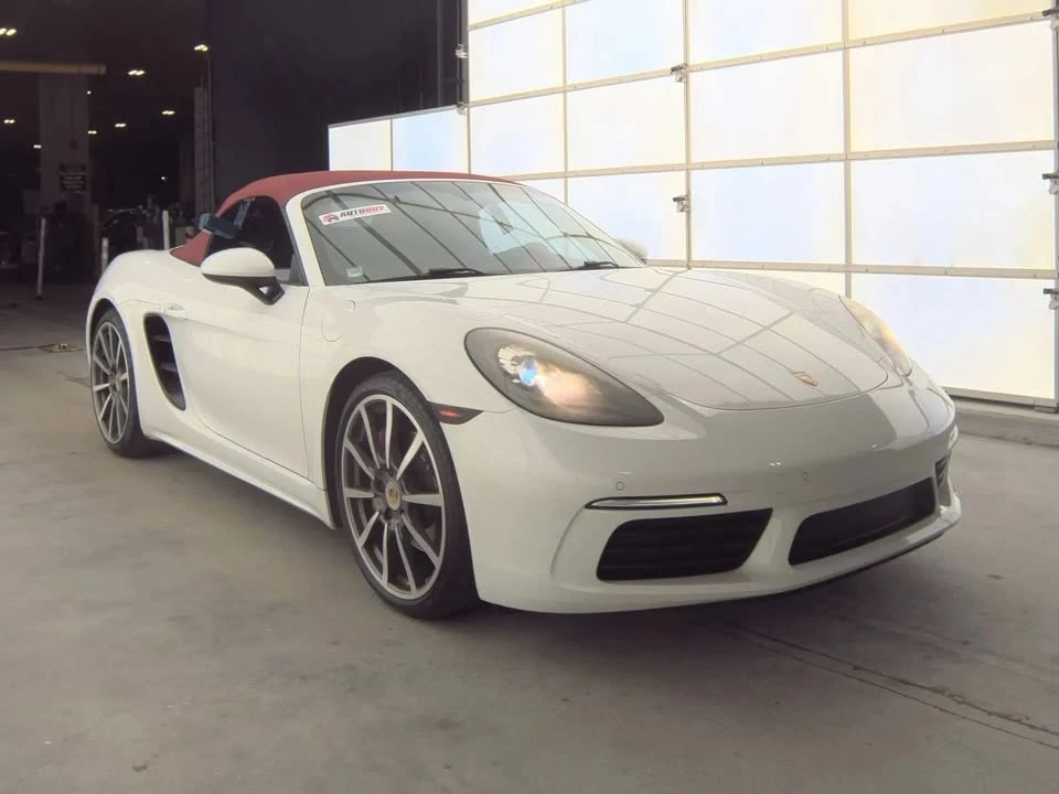 2017 Porsche 718 Boxster - Image 8 of 12