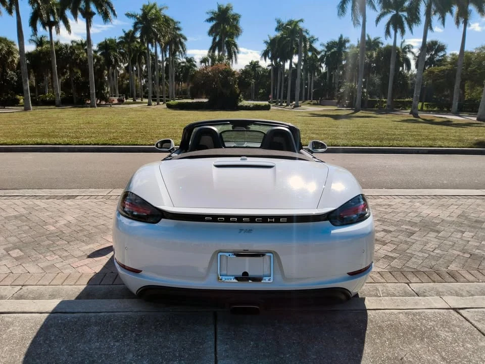 2017 Porsche 718 Boxster - Image 8 of 20