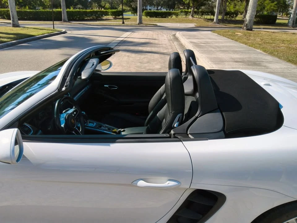 2017 Porsche 718 Boxster - Image 15 of 20