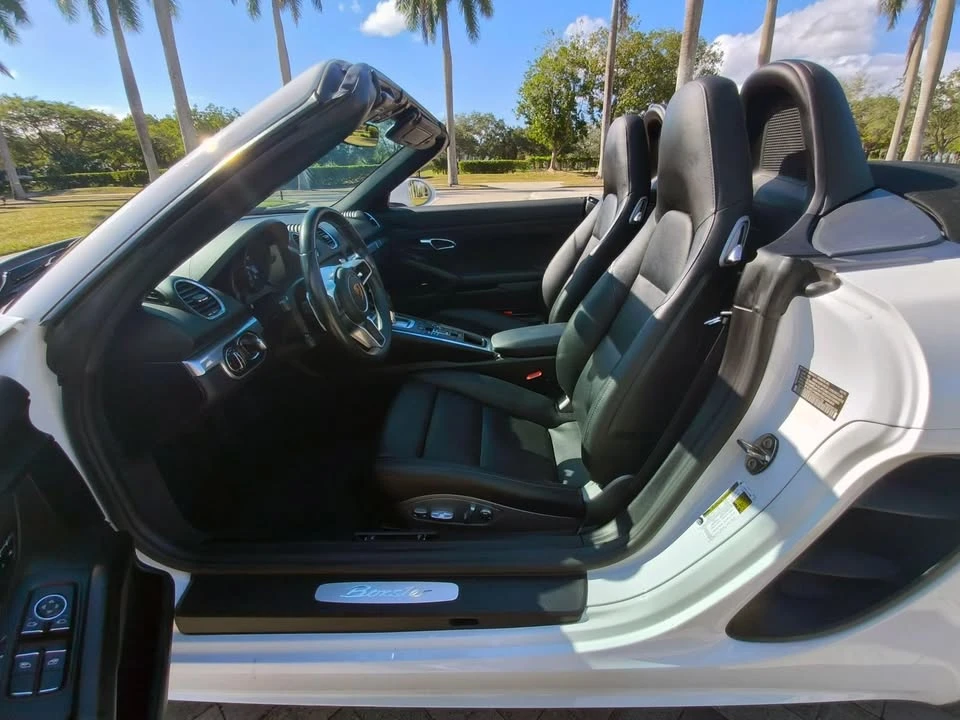 2017 Porsche 718 Boxster - Image 17 of 20