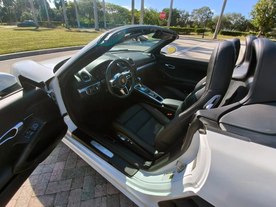 2017 Porsche 718 Boxster - Image 4 of 20