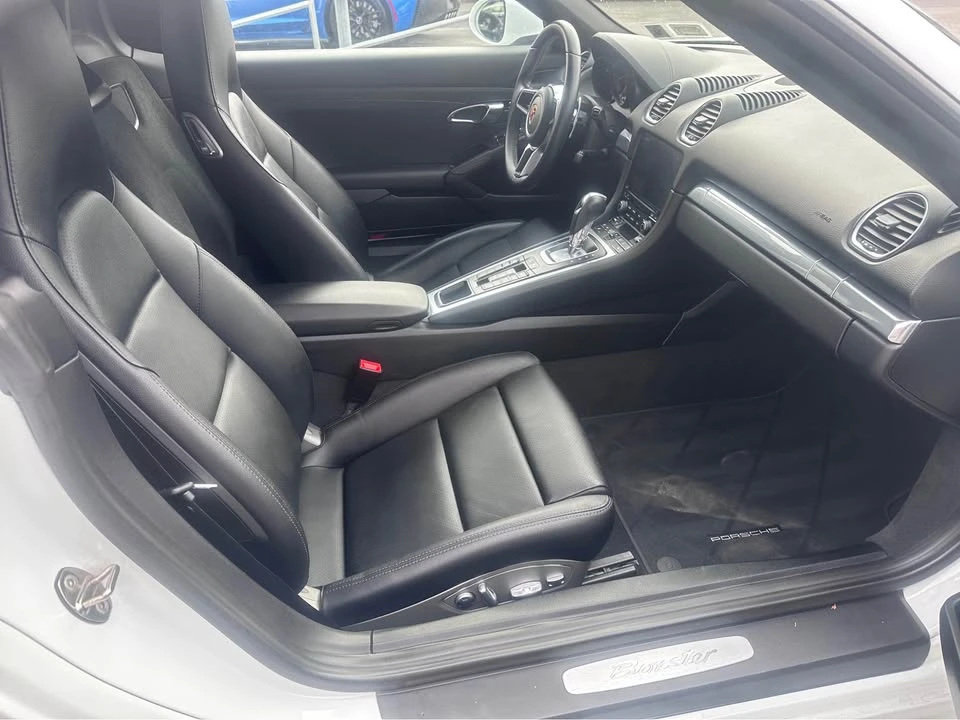 2017 Porsche 718 Boxster - Image 8 of 10
