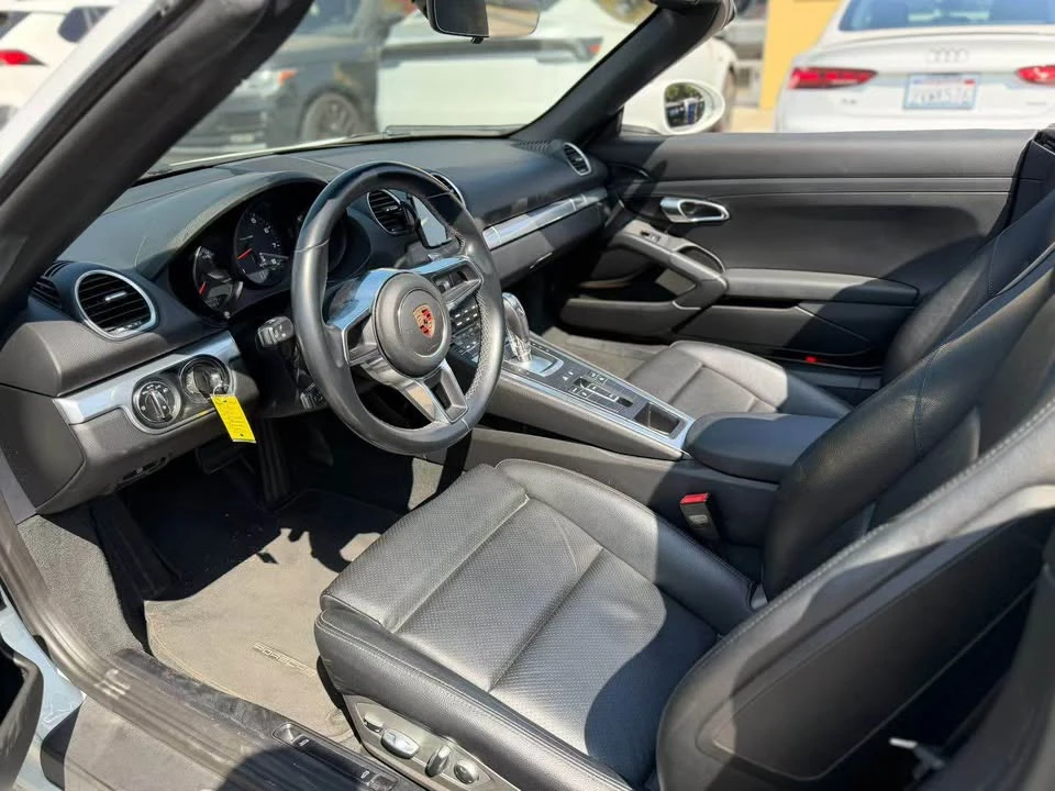 2017 Porsche 718 Boxster - Image 4 of 6