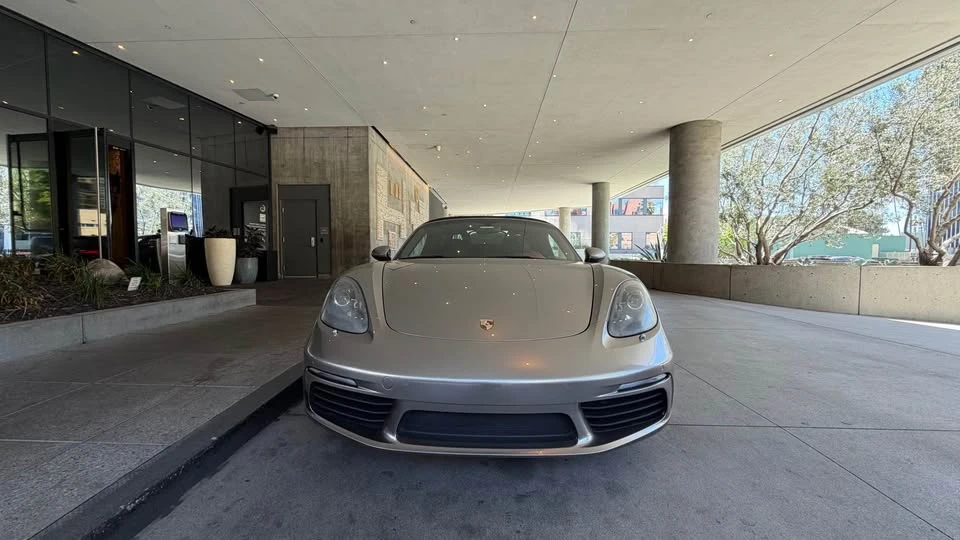 2017 Porsche 718 Boxster - Image 4 of 10