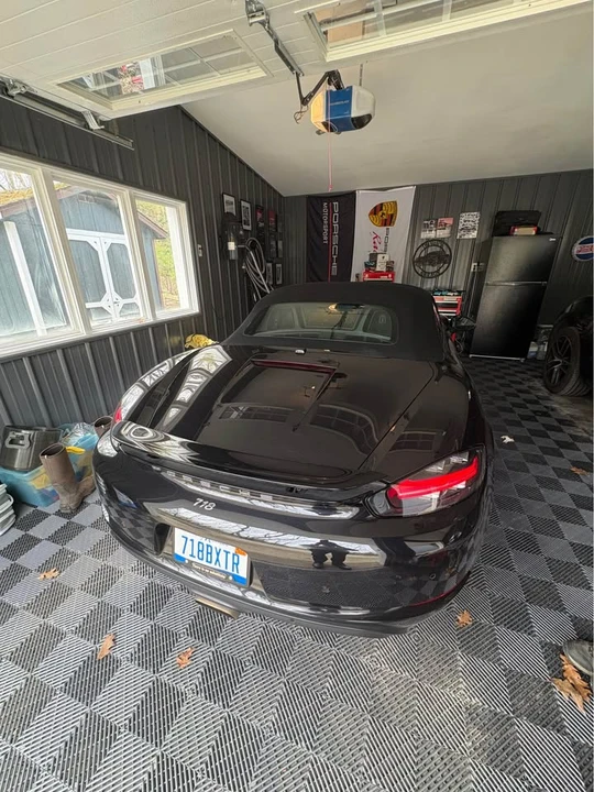 2017 Porsche 718 Boxster - Image 5 of 7