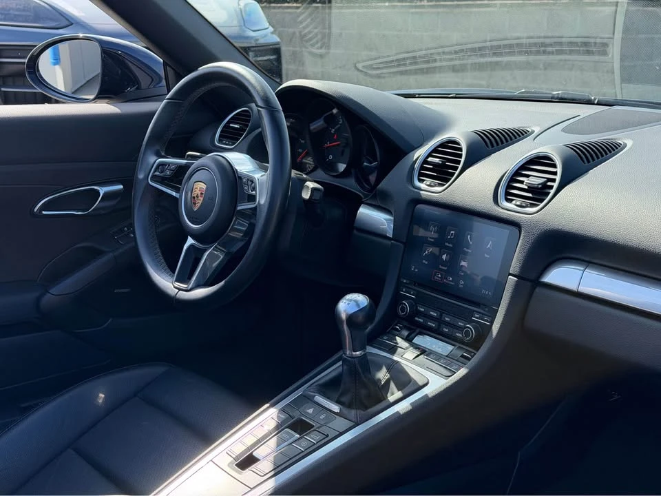 2017 Porsche 718 Boxster - Image 12 of 19