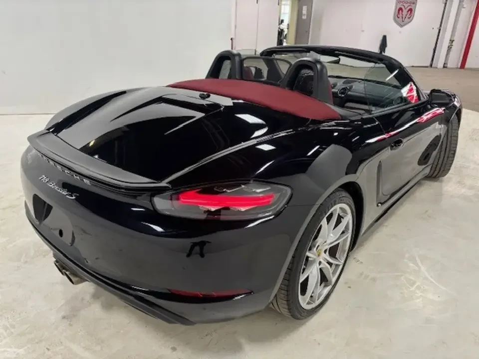 2017 Porsche 718 Boxster - Image 8 of 20