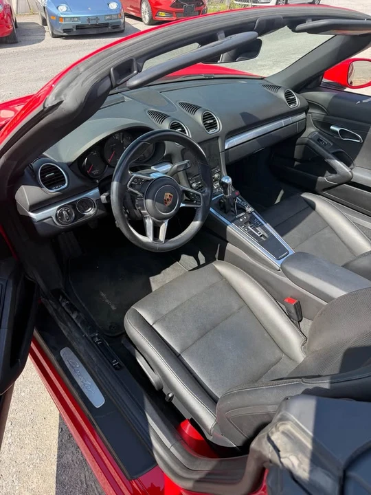 2017 Porsche 718 Boxster - Image 5 of 5