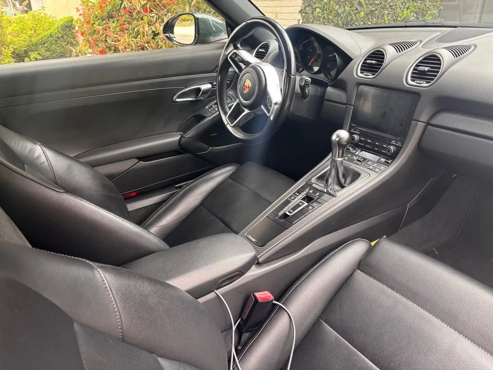 2017 Porsche 718 Boxster - Image 3 of 11