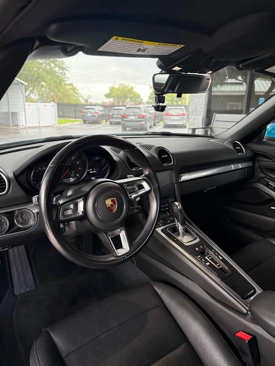 2017 Porsche 718 Boxster - Image 9 of 13