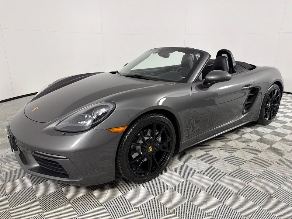 2017 Porsche 718 Boxster - Image 10 of 12