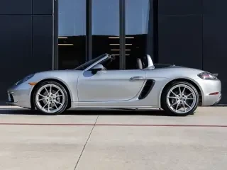 2017 Porsche 718 Boxster - Image 2 of 4