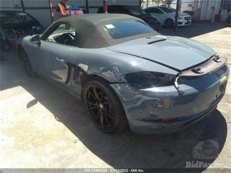 2017 Porsche 718 Boxster - Image 2 of 12