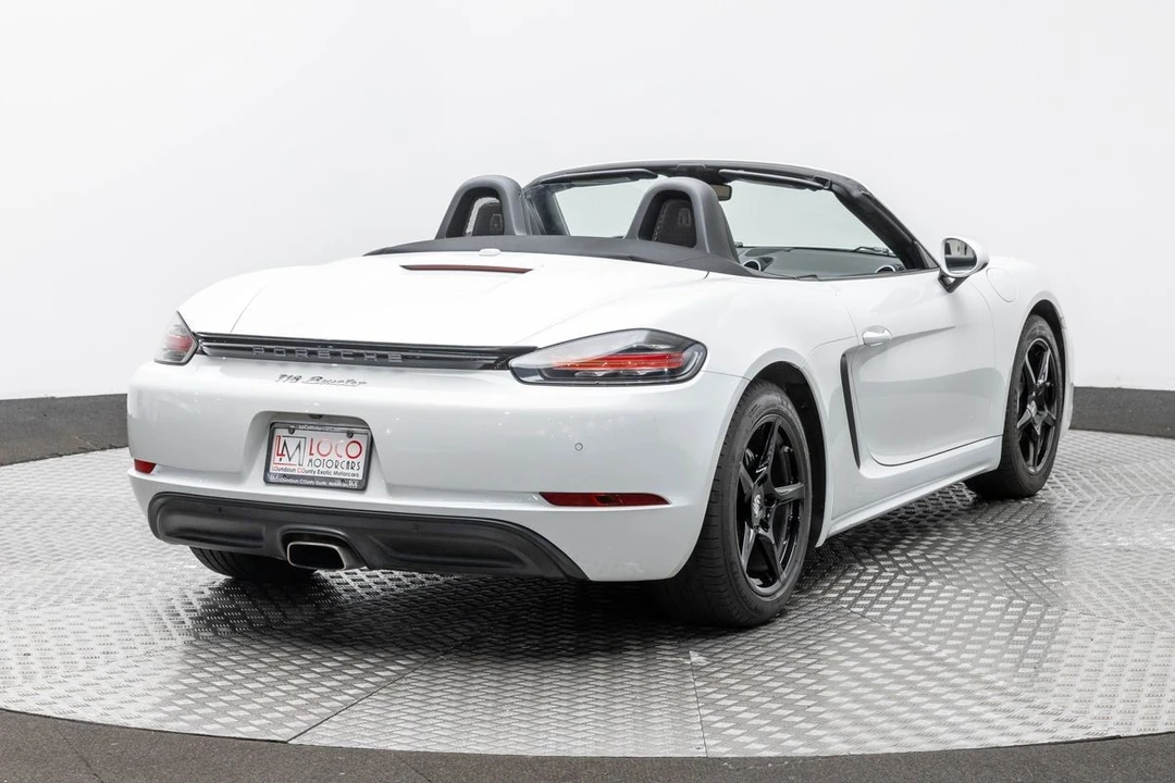 2017 Porsche 718 Boxster - Image 4 of 31