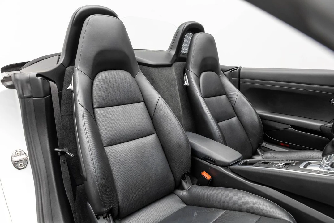 2017 Porsche 718 Boxster - Image 16 of 31