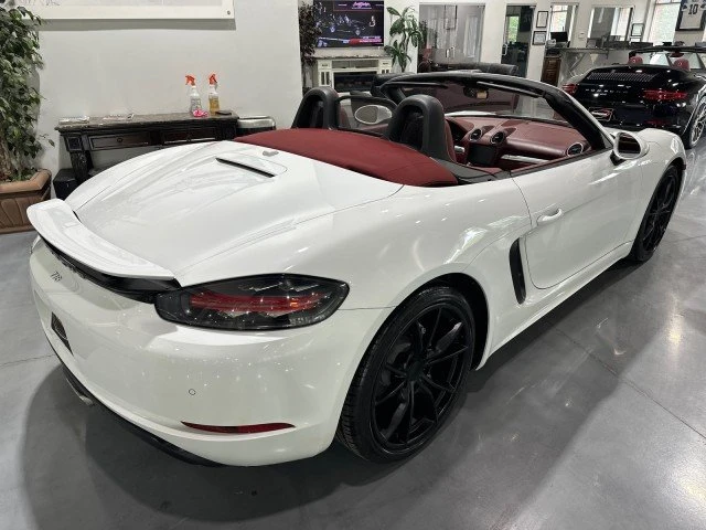 2017 Porsche 718 Boxster - Image 2 of 20