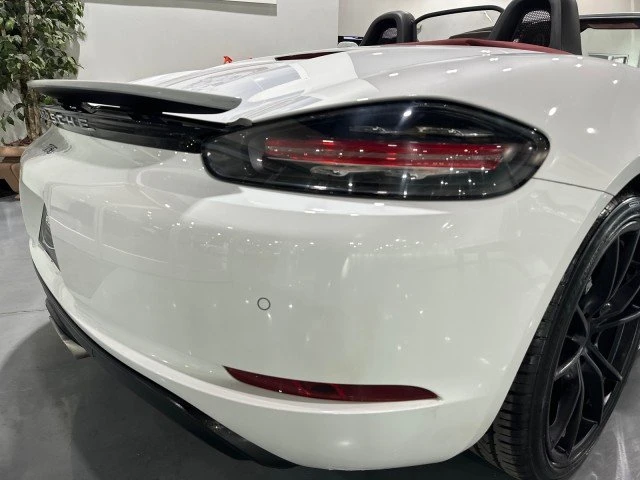 2017 Porsche 718 Boxster - Image 19 of 20