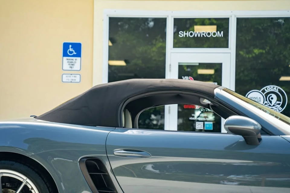 2017 Porsche 718 Boxster - Image 11 of 20