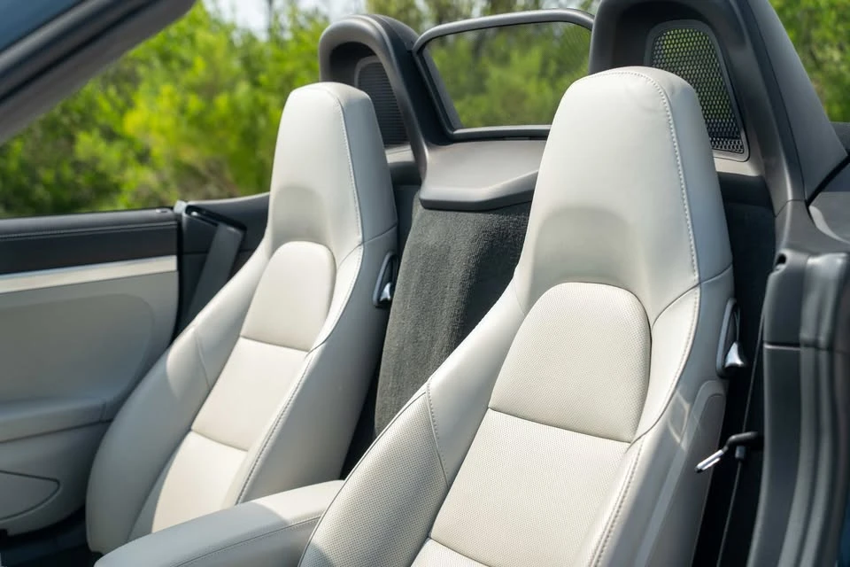 2017 Porsche 718 Boxster - Image 2 of 20