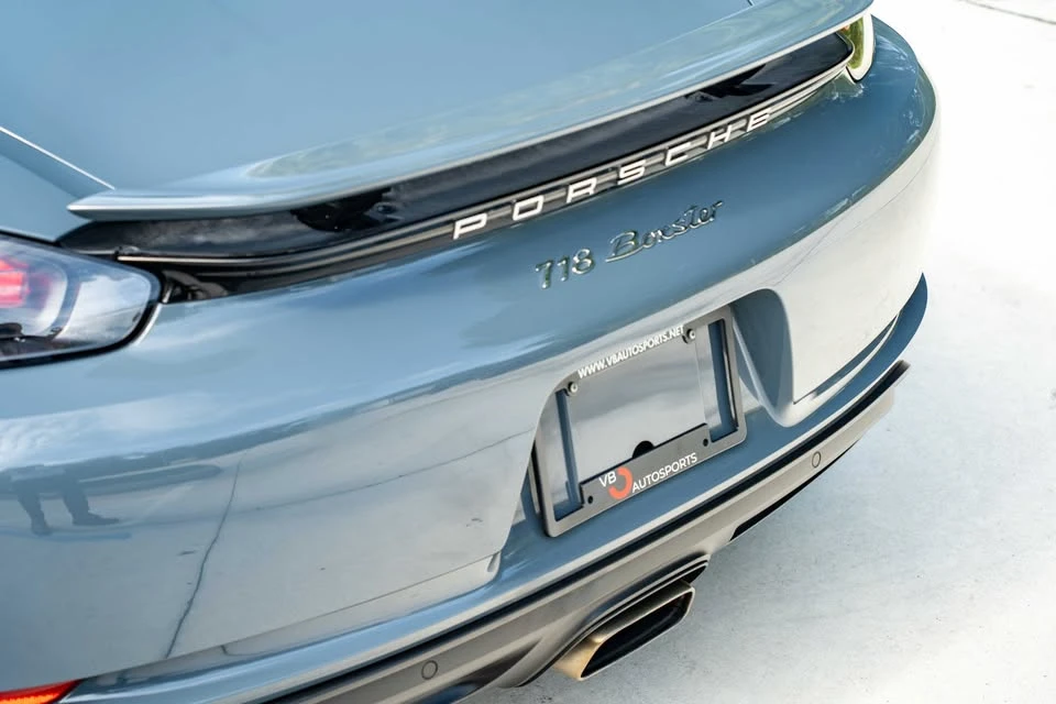 2017 Porsche 718 Boxster - Image 9 of 20