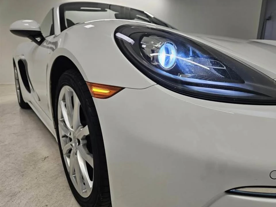 2017 Porsche 718 Boxster - Image 6 of 8