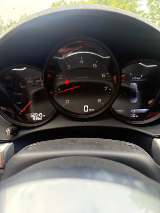 2017 Porsche 718 Boxster - Image 9 of 13