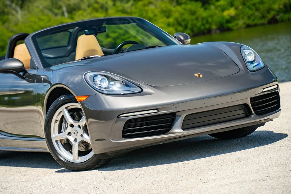 2017 Porsche 718 Boxster - Image 11 of 20