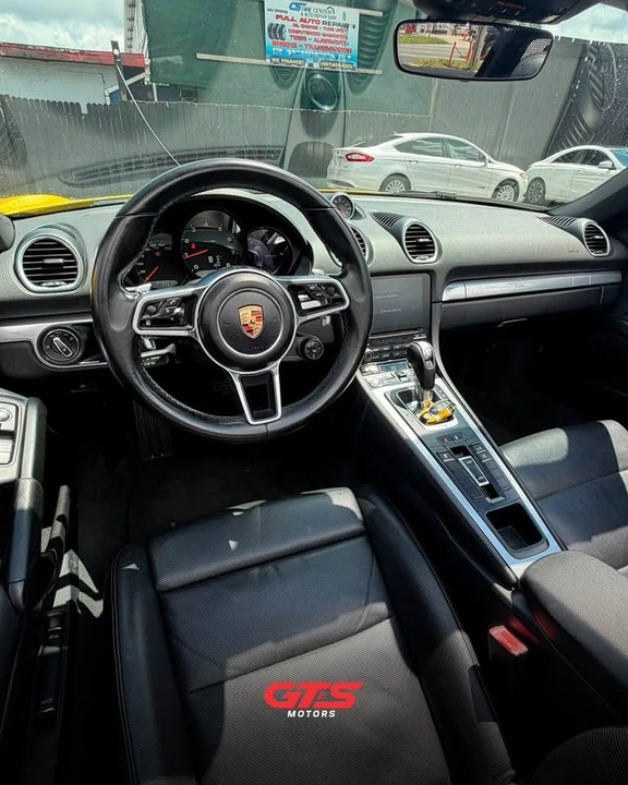 2017 Porsche 718 Boxster - Image 7 of 11
