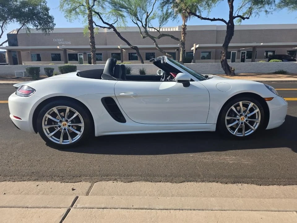 2017 Porsche 718 Boxster - Image 8 of 20