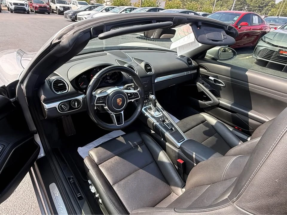 2017 Porsche 718 Boxster - Image 6 of 7