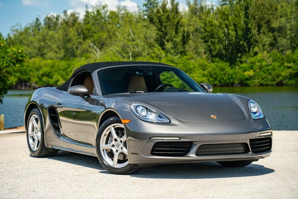 2017 Porsche 718 Boxster - Image 15 of 20