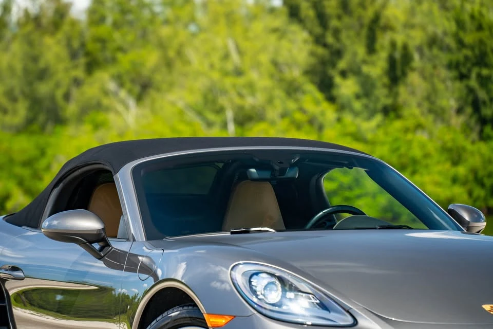 2017 Porsche 718 Boxster - Image 17 of 20