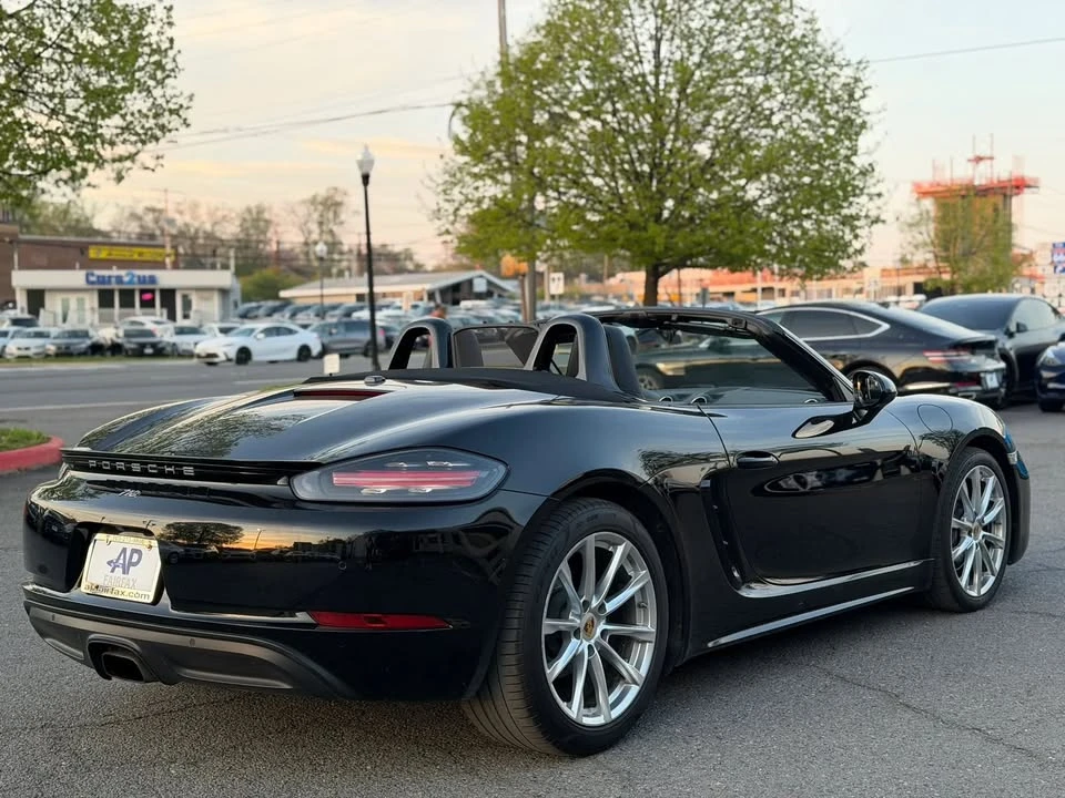 2017 Porsche 718 Boxster - Image 6 of 20