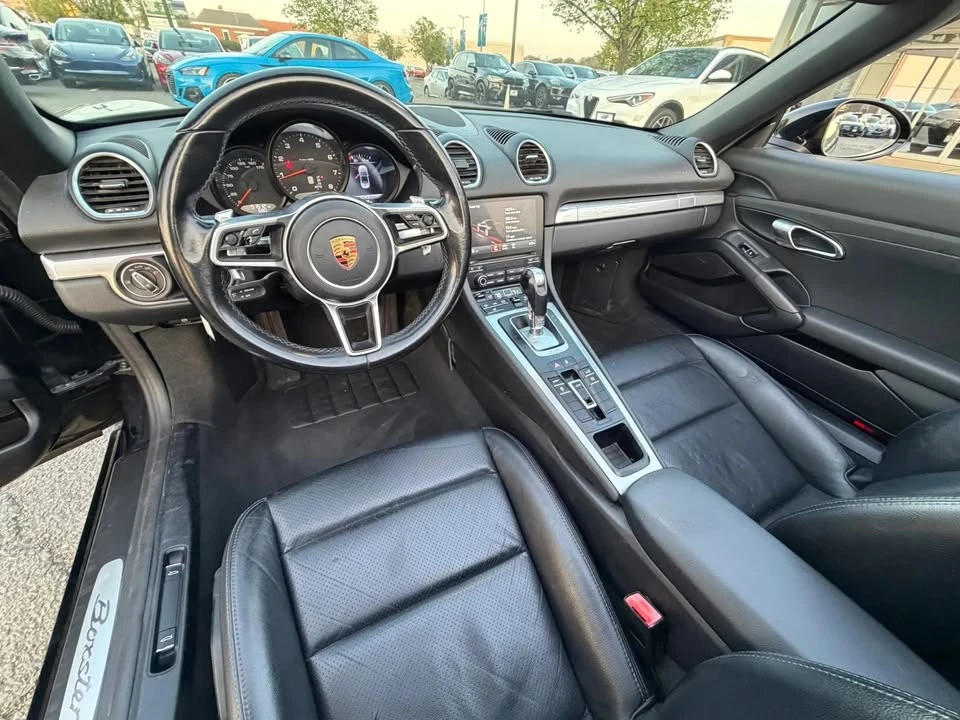 2017 Porsche 718 Boxster - Image 11 of 20