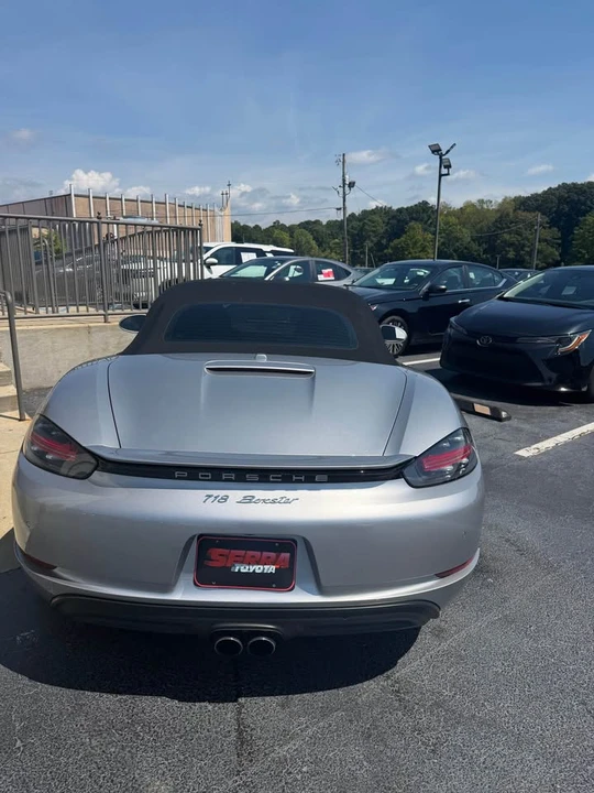 2017 Porsche 718 Boxster - Image 7 of 10
