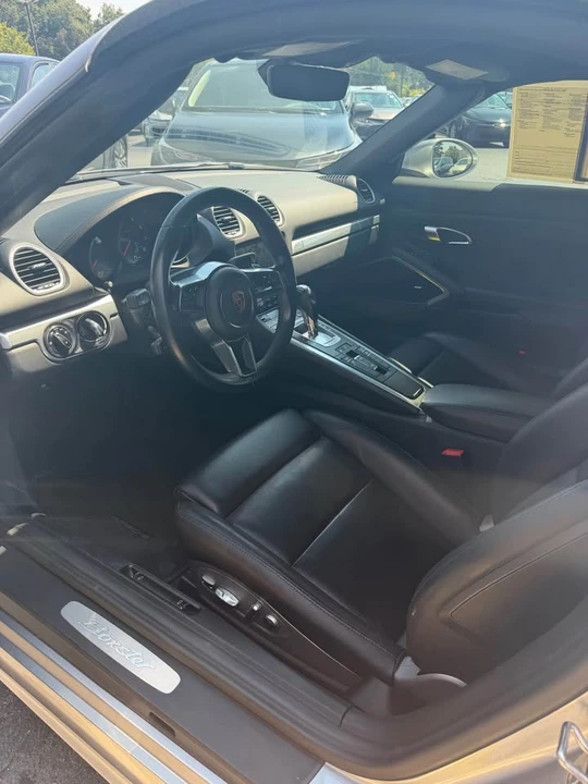 2017 Porsche 718 Boxster - Image 4 of 10