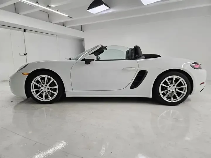 2017 Porsche 718 Boxster - Image 2 of 15