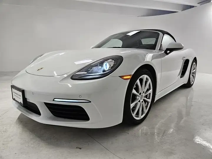 2017 Porsche 718 Boxster - Image 12 of 15