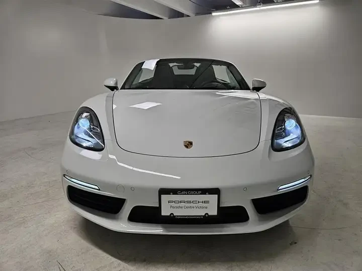 2017 Porsche 718 Boxster - Image 4 of 15