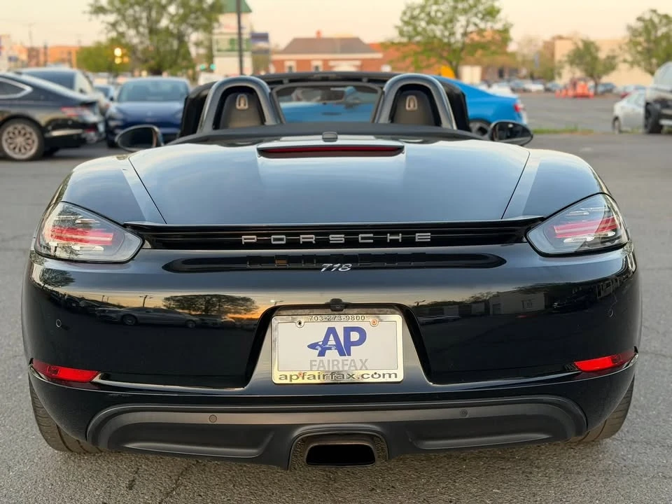 2017 Porsche 718 Boxster - Image 7 of 20