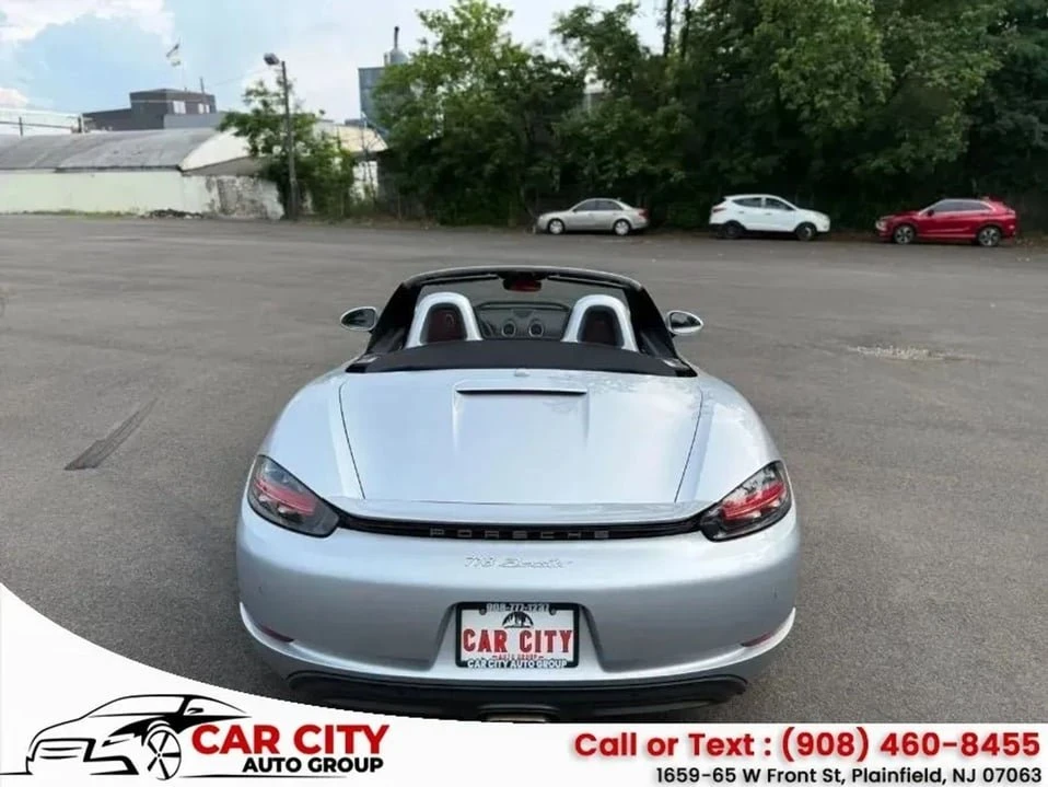 2017 Porsche 718 Boxster - Image 12 of 20