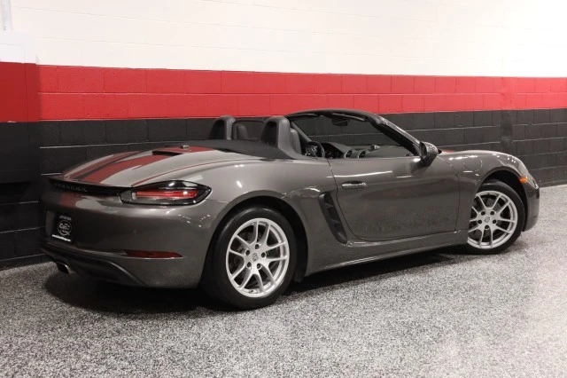 2017 Porsche 718 Boxster - Image 8 of 24