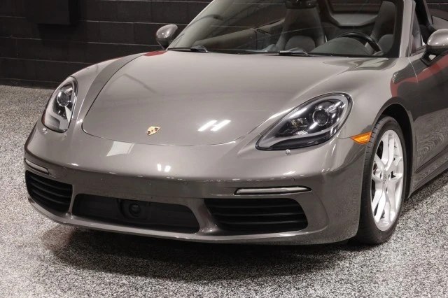 2017 Porsche 718 Boxster - Image 13 of 24