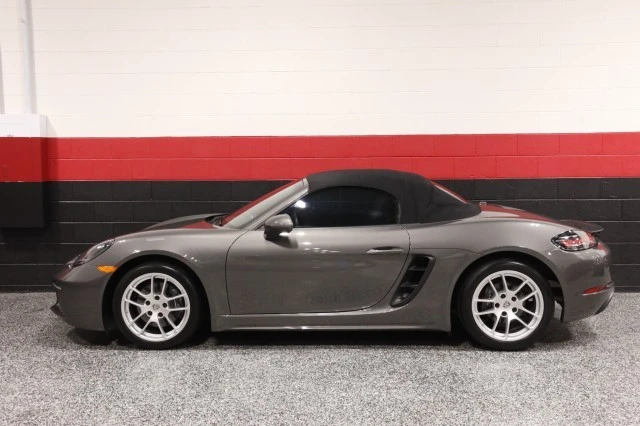 2017 Porsche 718 Boxster - Image 22 of 24