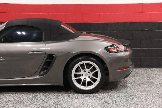 2017 Porsche 718 Boxster - Image 21 of 24
