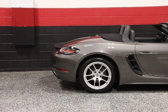 2017 Porsche 718 Boxster - Image 5 of 24