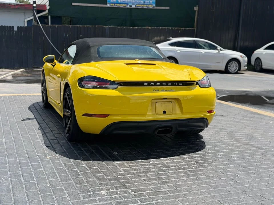 2017 Porsche 718 Boxster - Image 8 of 20