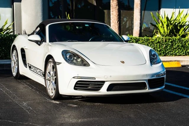 2017 Porsche 718 Boxster - Image 10 of 21